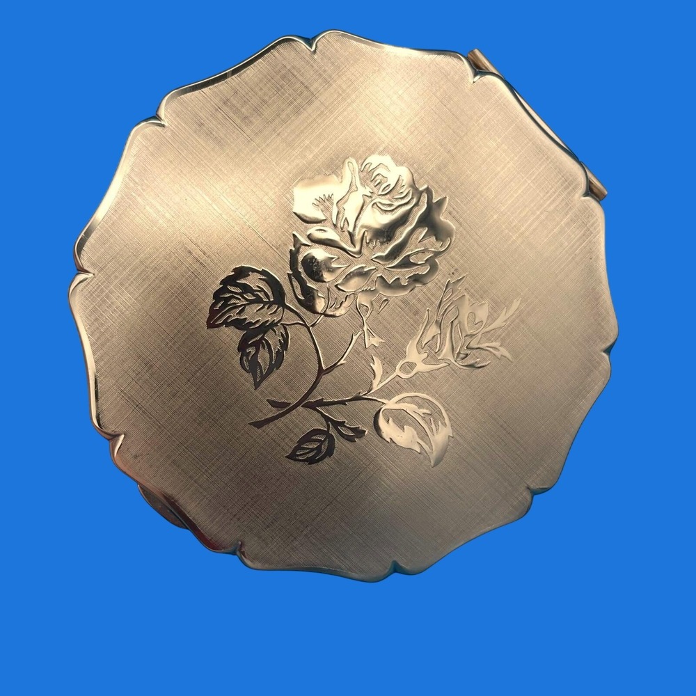 Stratton Goldtone Metal Female OS Vintage Rose Etched Powder Compact